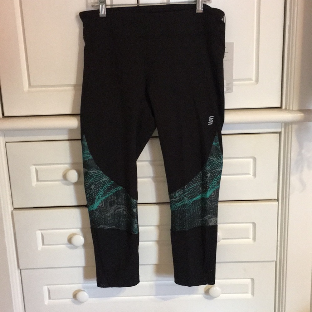 Athletic leggings